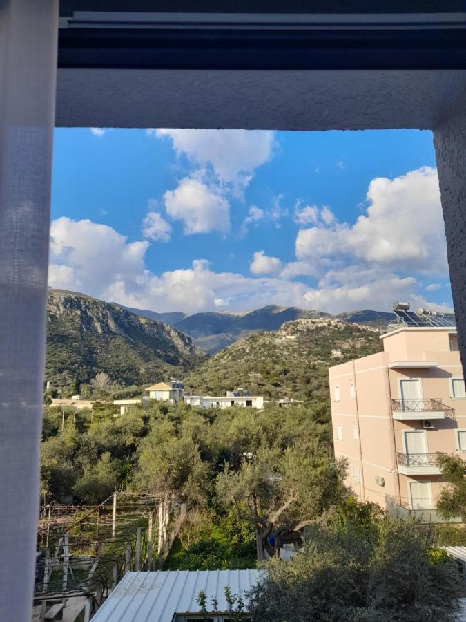 Anxhelos Hotel Himare Exteriör bild