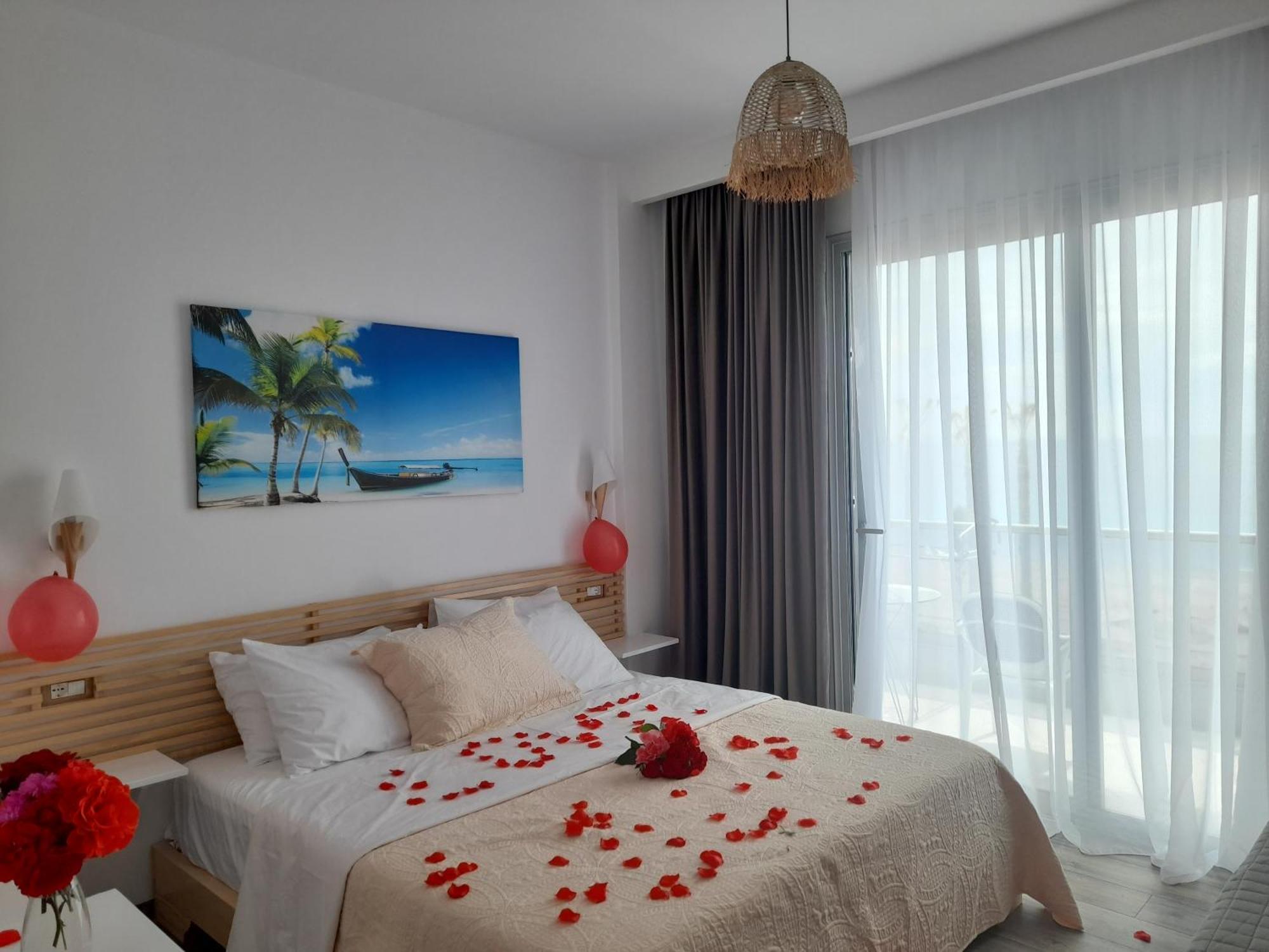 Anxhelos Hotel Himare Rum bild